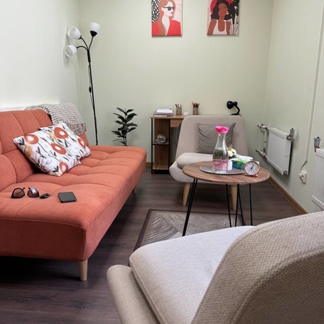 "Прага" (СПб, пр. Загородный, 5Д)