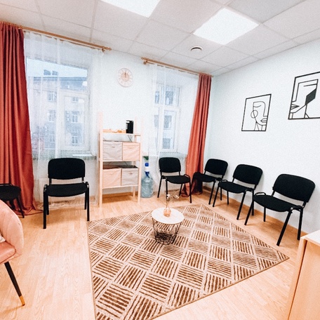 "Париж" (СПб, Загородный 5Д)